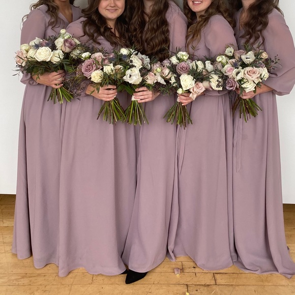 Dress - Picture 3 of 3